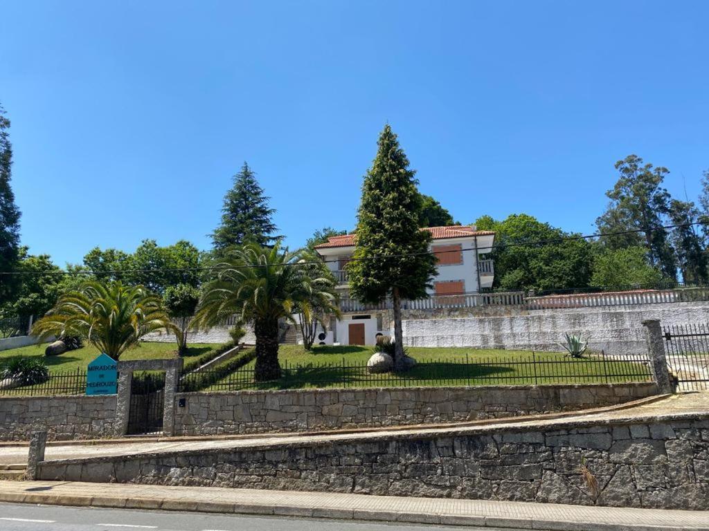 Albergue Mirador De Pedrouzo Εξωτερικό φωτογραφία